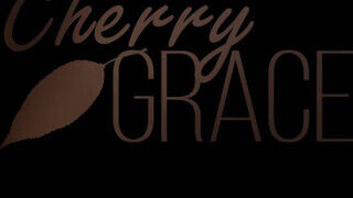 Cherry Grace csábos fehérneműben