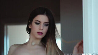 PrivateBlack - Stella Cox hátsó nyílásba kefélve derekasan