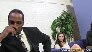 Casey Calvert óriási pöcst akart