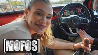 MOFOS - Chloe Rose szereti a könyörtelen pélót
