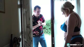 Amy Goodhead forró randija egy fiatalabb pacákkal