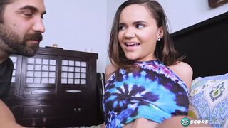 Naudi Nala vadul leszopja és lovagolja a óriási dákót