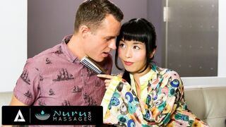 Marica Hase forró masszázsánál megtöri a hatalmas cerkája ügyfelétől