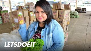 Pufóka spanyol milf muffja mélyen megkefélve xiomarától