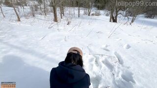 Ázsiai fitnesz szuka keményen megdugva a hidegben -20°c-on